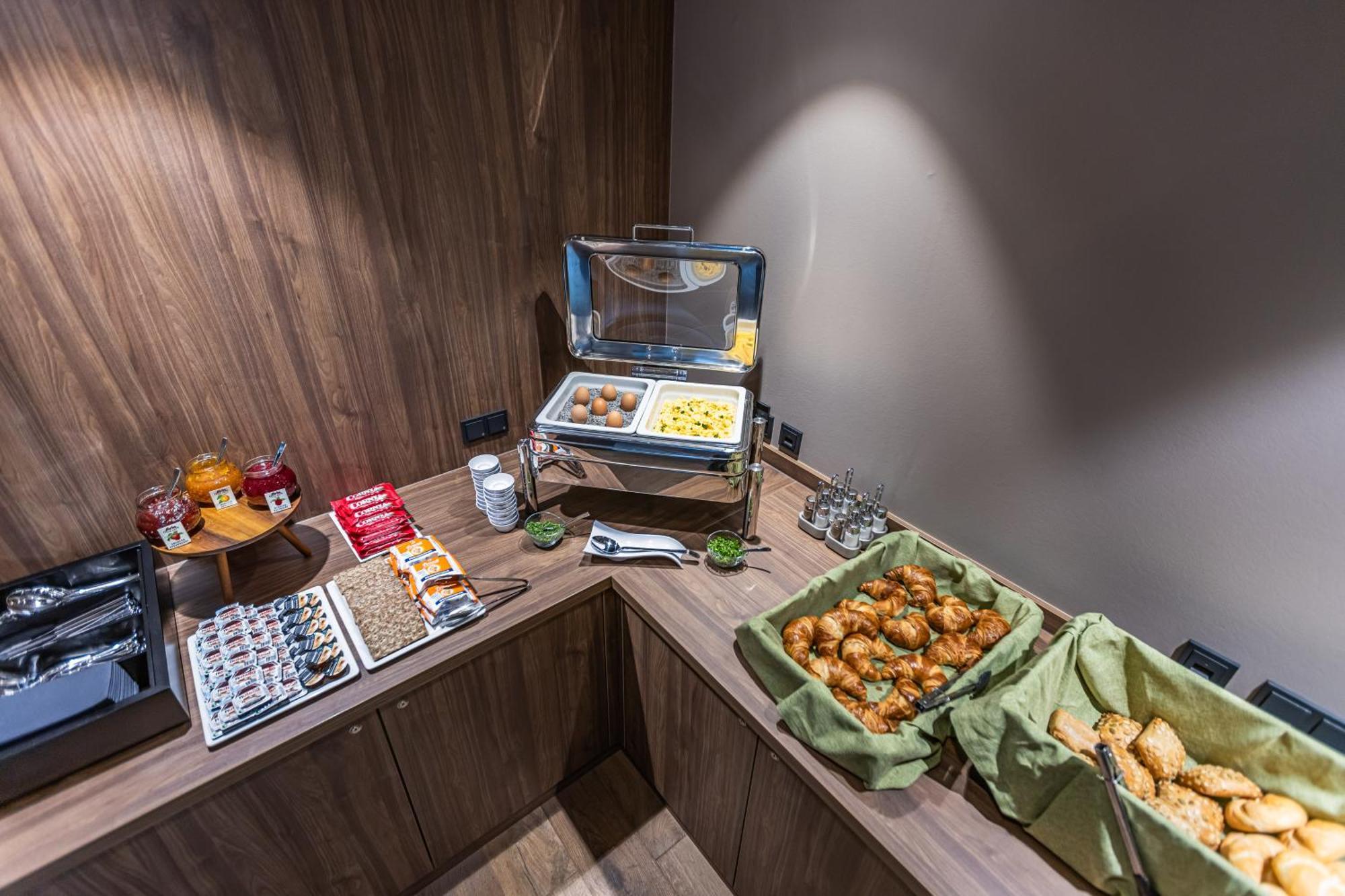 Platzhirsch Living Hotel Kelsterbach Kültér fotó